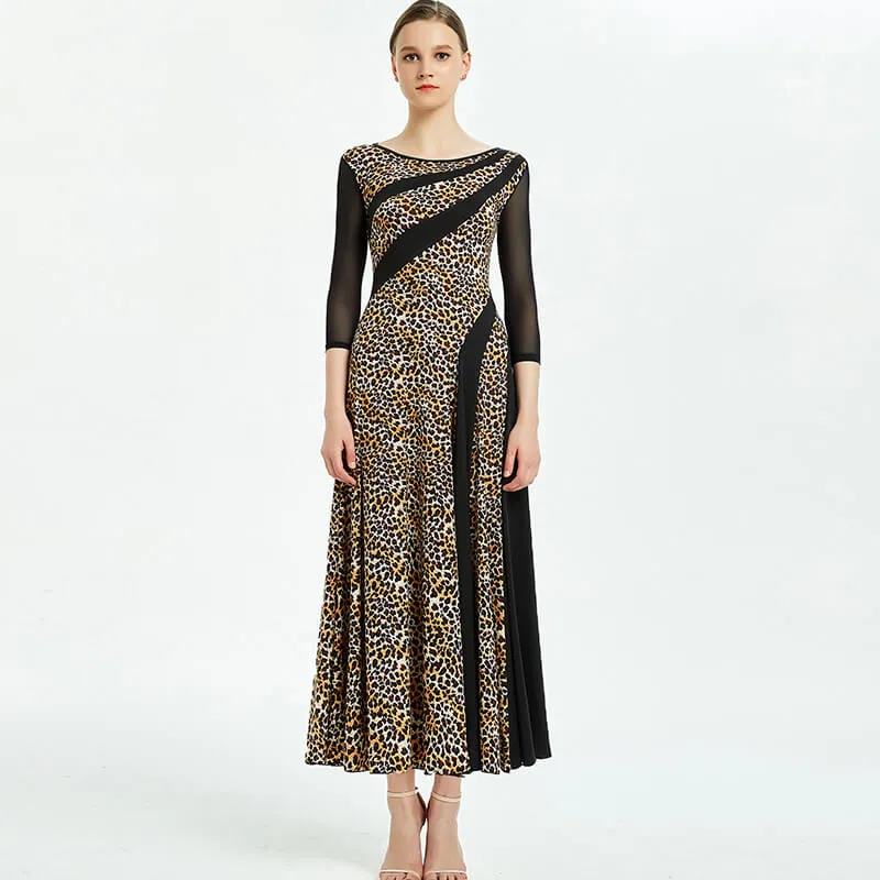 Draped Boat Neck 3/4 Length Sleeve Dress